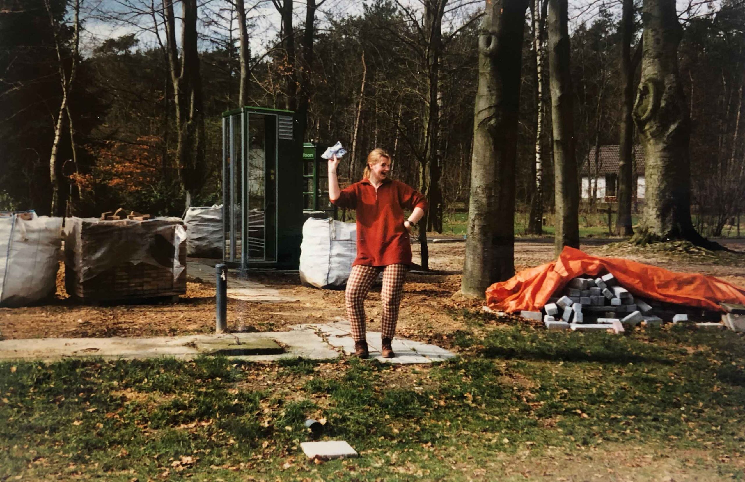 Foto van Lemeler Esch vroeger receptioniste Hanneke in 1994