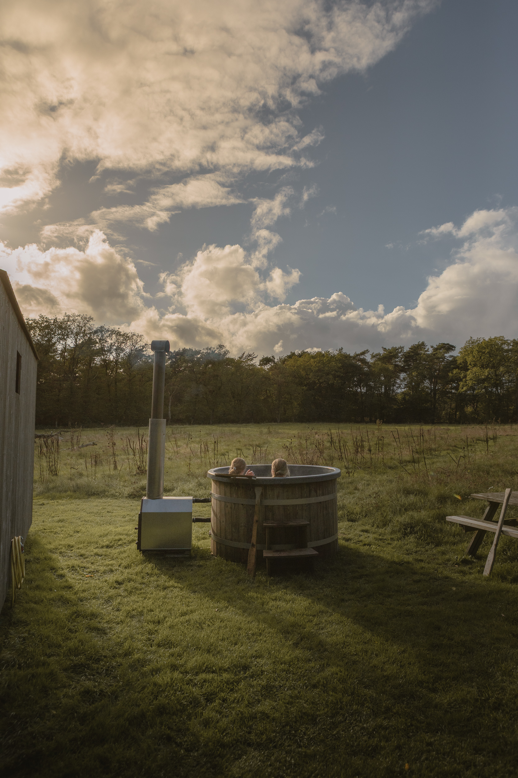 Trek-In met hottub bij natuurcamping Lemeler Esch